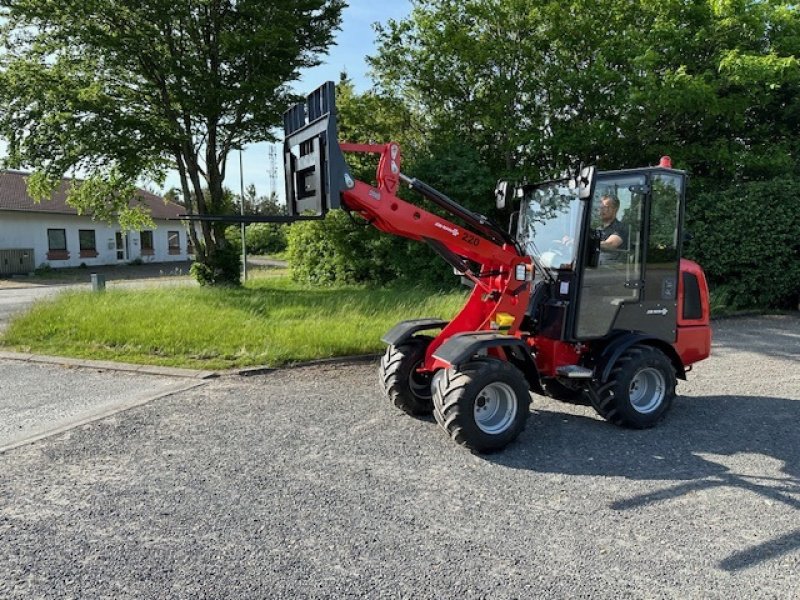 Kompaktlader del tipo MAN 220 Kabin, Gebrauchtmaschine en Herning (Imagen 3)