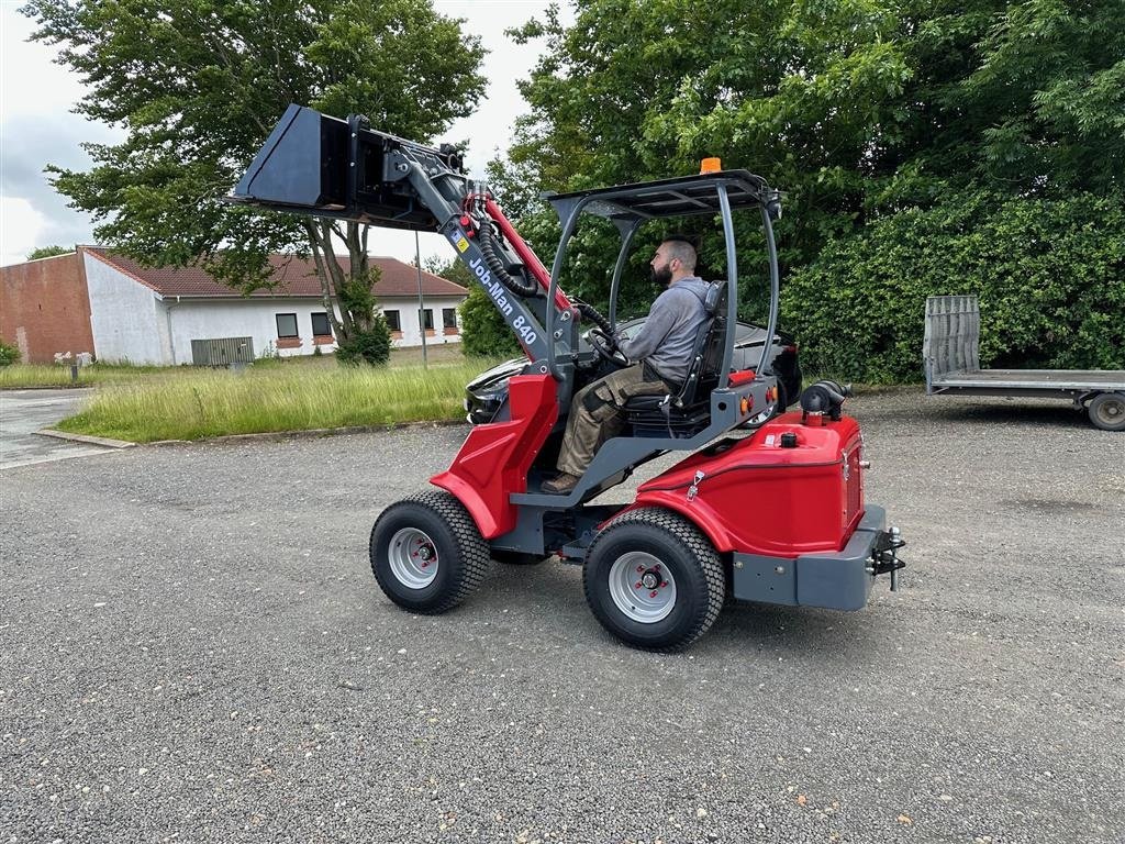 Kompaktlader типа MAN 840 Plæne dæk og teleskop, Gebrauchtmaschine в Herning (Фотография 2)