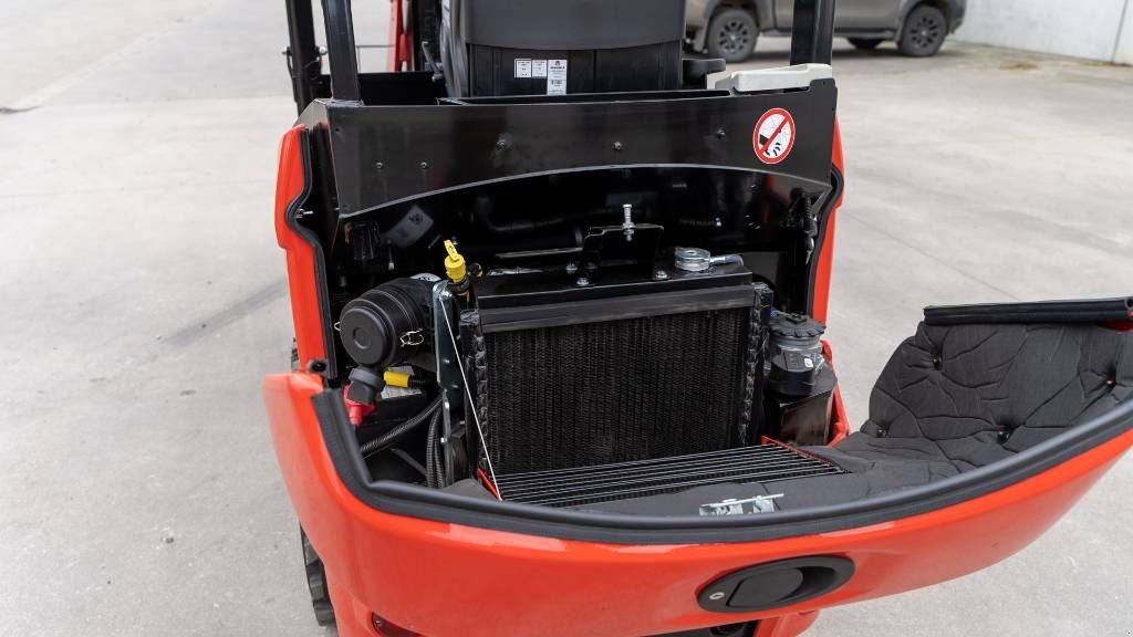 Kompaktlader van het type Manitou MLA 2-25 H, Neumaschine in Moerbeke (Foto 11)