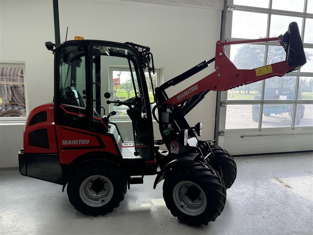 Kompaktlader del tipo Manitou MLA 3-35H Kabine, Gebrauchtmaschine en Ikast (Imagen 1)