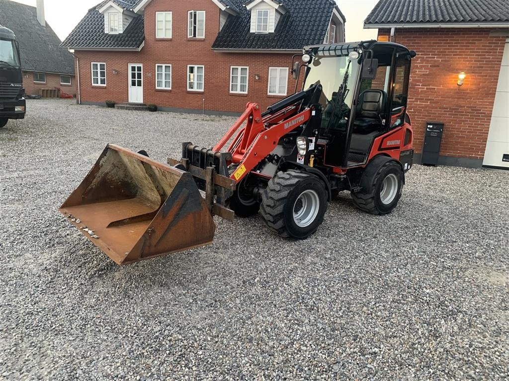 Kompaktlader du type Manitou MLA 3-35H, Gebrauchtmaschine en Nørager (Photo 1)