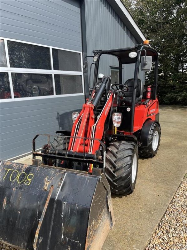 Kompaktlader van het type Manitou MLA 3-35H, Gebrauchtmaschine in Føvling (Foto 4)