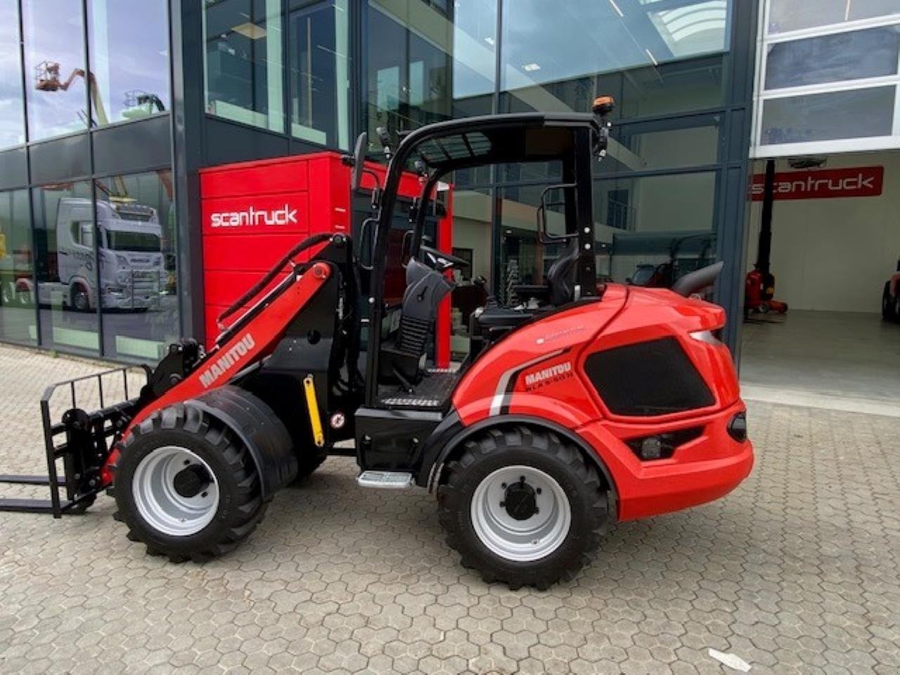 Kompaktlader van het type Manitou Sonstiges, Gebrauchtmaschine in Skive (Foto 2)