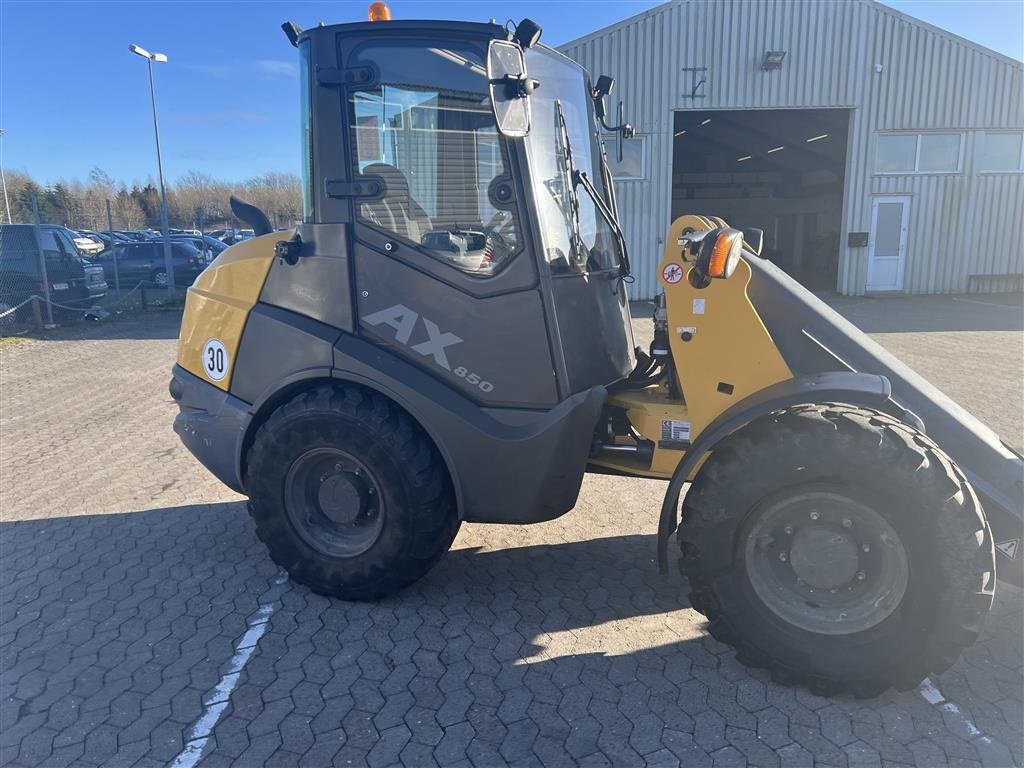 Kompaktlader van het type Mecalac AX 850, Gebrauchtmaschine in Solrød Strand (Foto 1)