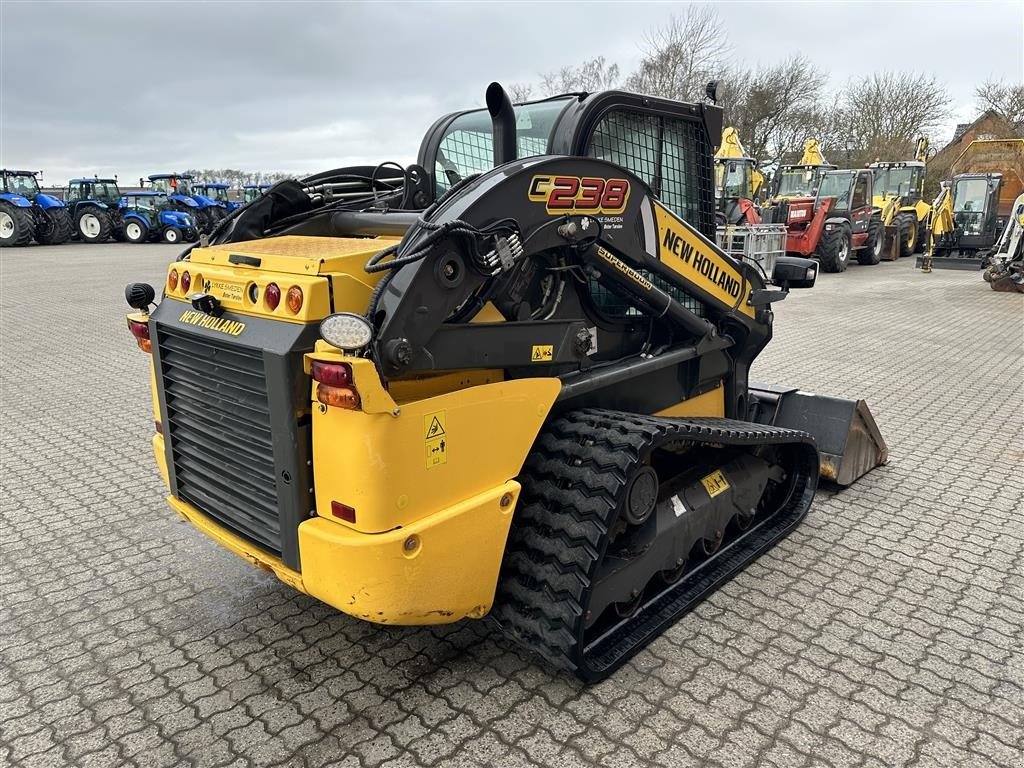 Kompaktlader van het type New Holland C238, Gebrauchtmaschine in Gjerlev J. (Foto 5)