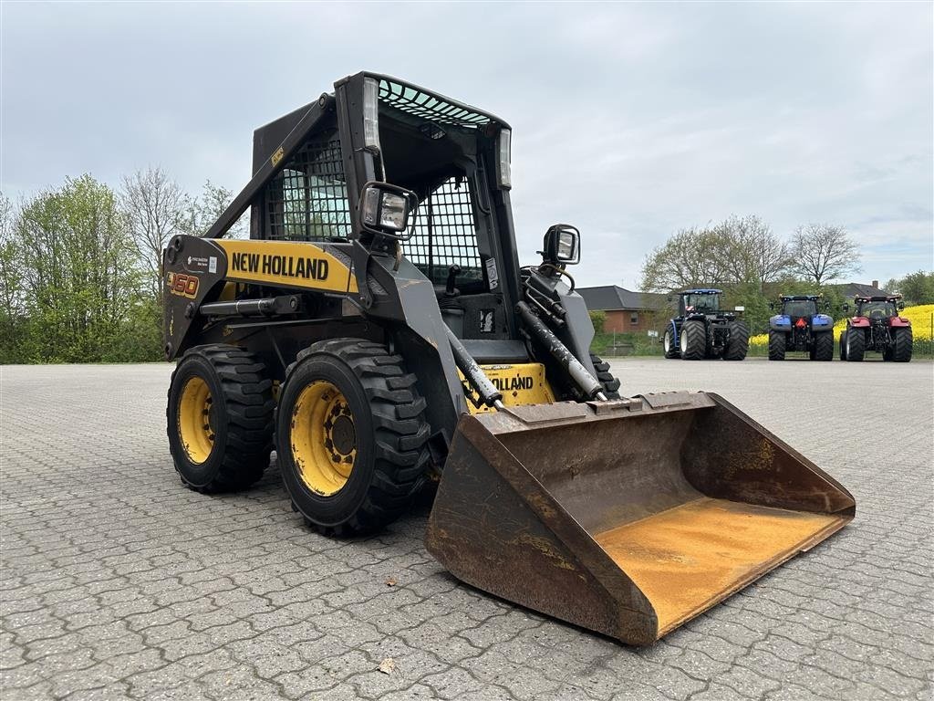 Kompaktlader van het type New Holland L160, Gebrauchtmaschine in Gjerlev J. (Foto 4)