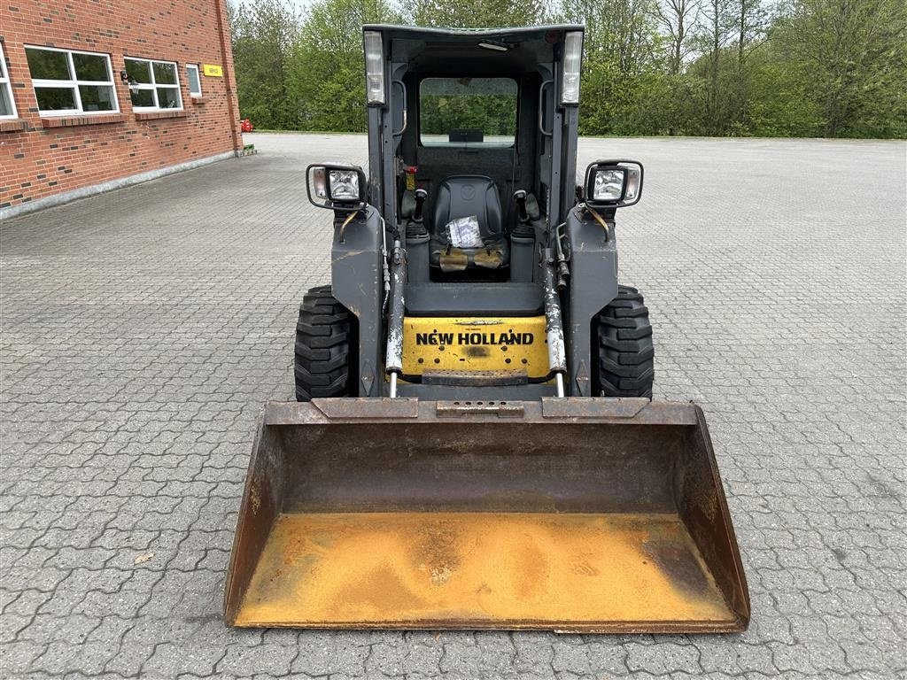 Kompaktlader van het type New Holland L160, Gebrauchtmaschine in Gjerlev J. (Foto 3)