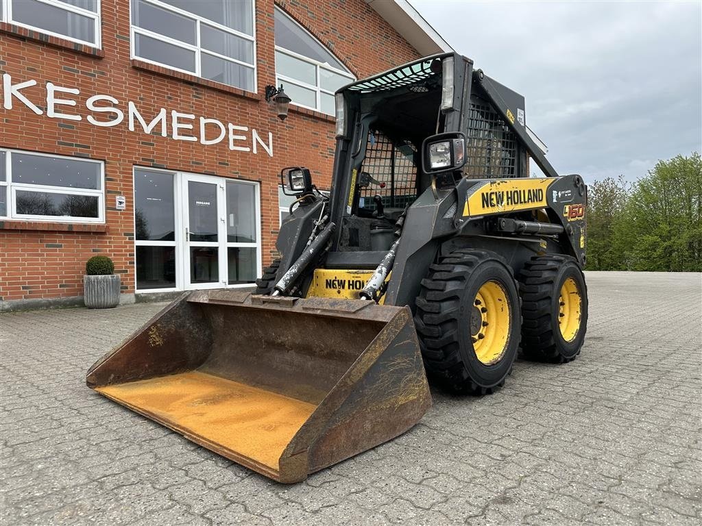 Kompaktlader van het type New Holland L160, Gebrauchtmaschine in Gjerlev J. (Foto 2)