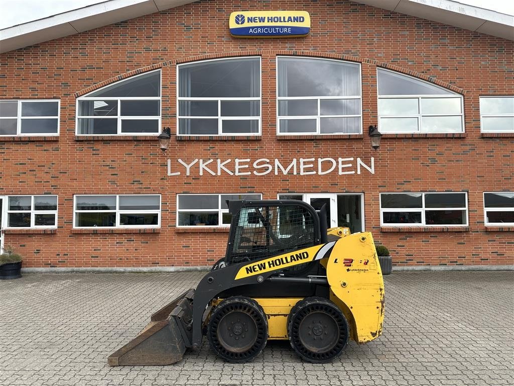 Kompaktlader a típus New Holland L213, Gebrauchtmaschine ekkor: Gjerlev J. (Kép 1)