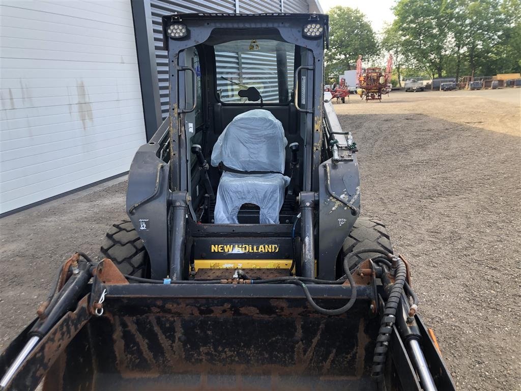 Kompaktlader des Typs New Holland L218, Gebrauchtmaschine in Holstebro (Bild 3)