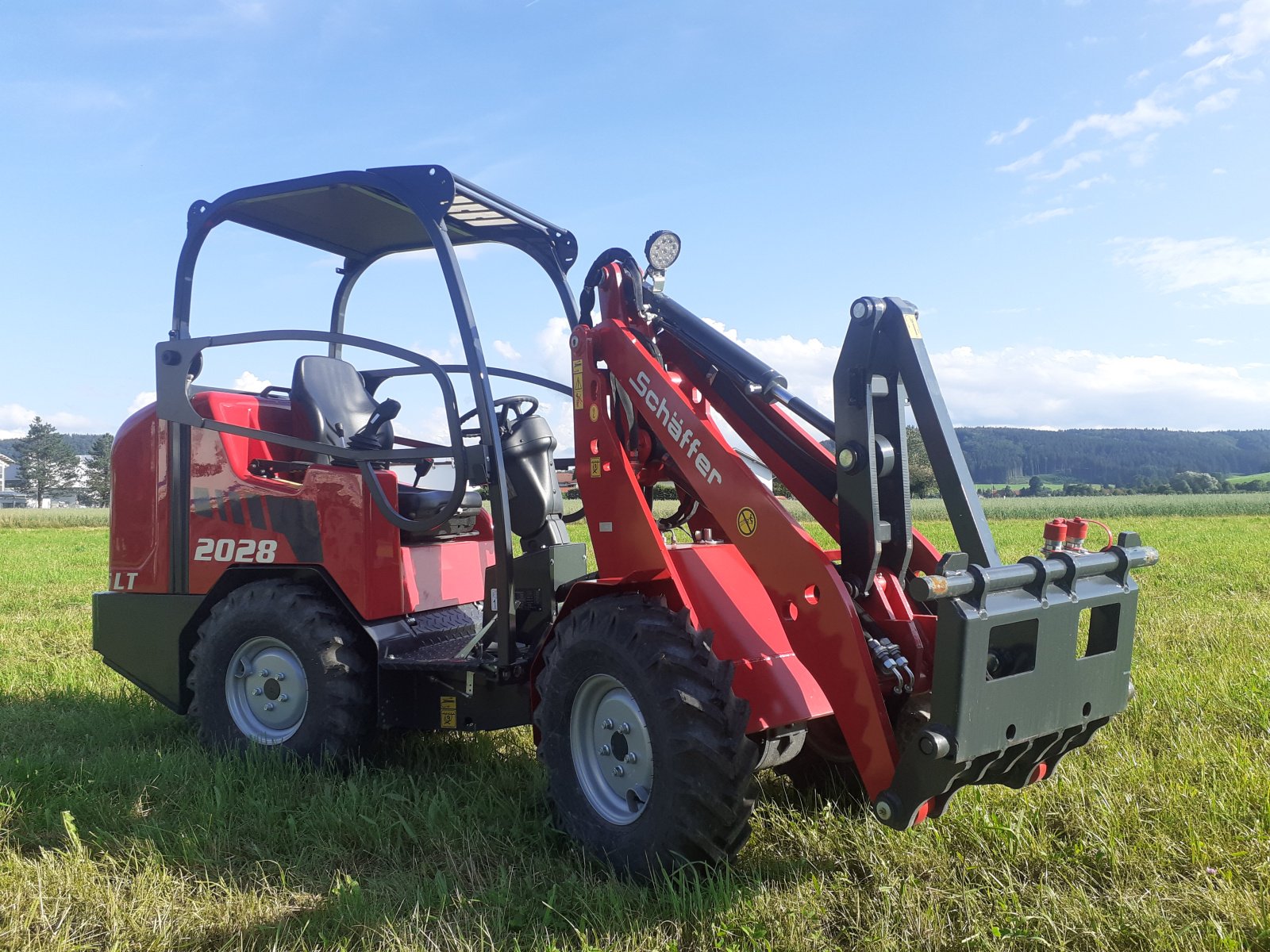 Kompaktlader des Typs Schäffer 2028 SLT, Neumaschine in Peiting (Bild 2)