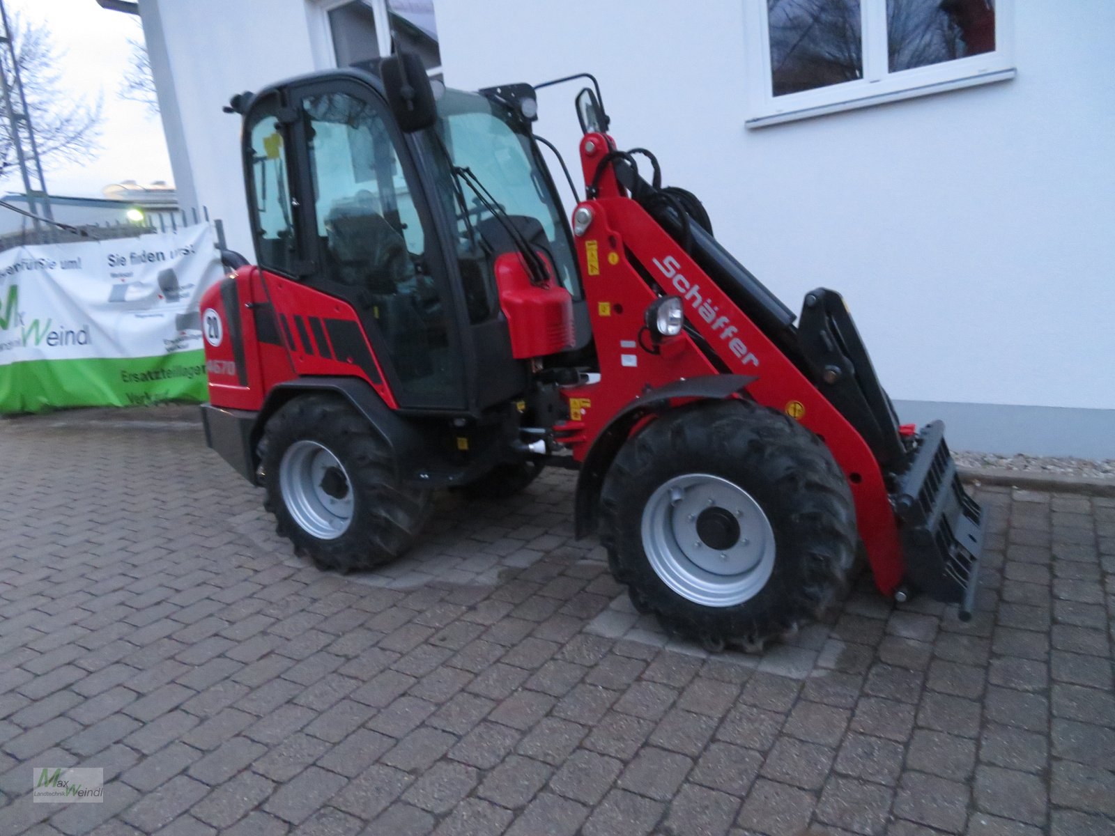 Kompaktlader of the type Schäffer 4670, Neumaschine in Markt Schwaben (Picture 2)