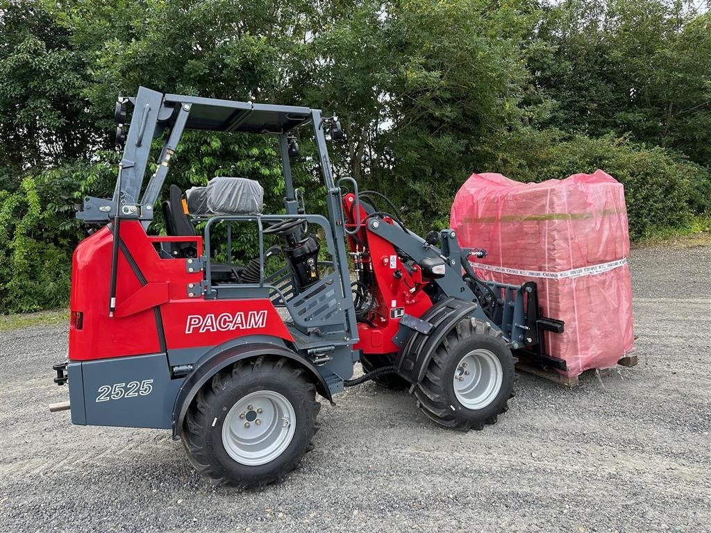 Kompaktlader du type Sonstige 2525 Foldbar bøjle, Gebrauchtmaschine en Herning (Photo 1)