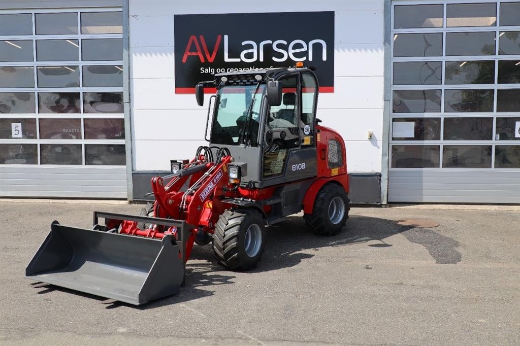 Kompaktlader van het type Sonstige 810B Med kabin., Gebrauchtmaschine in Dronninglund (Foto 1)