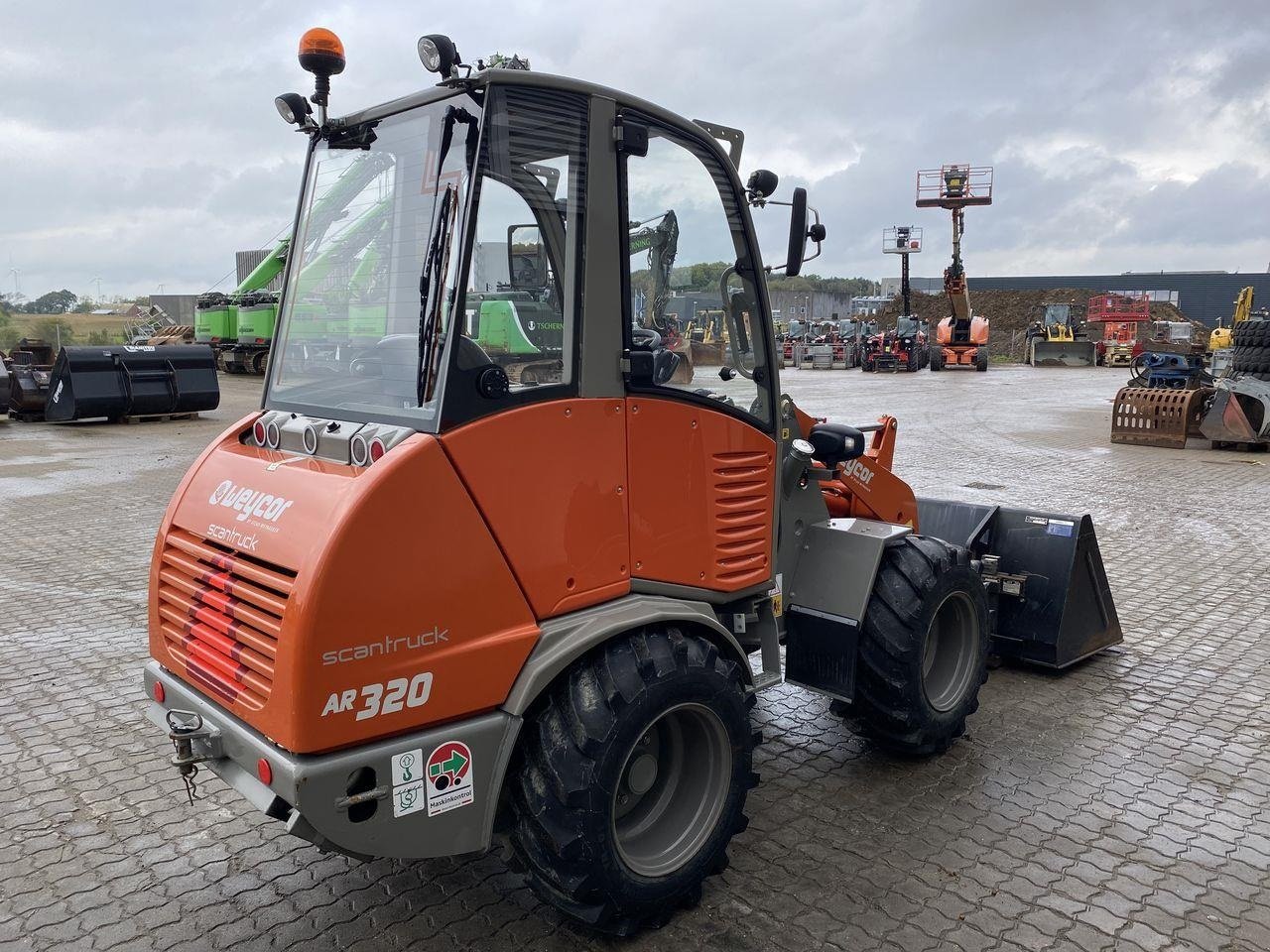 Kompaktlader des Typs Sonstige AR320 Cab, Gebrauchtmaschine in Skive (Bild 4)