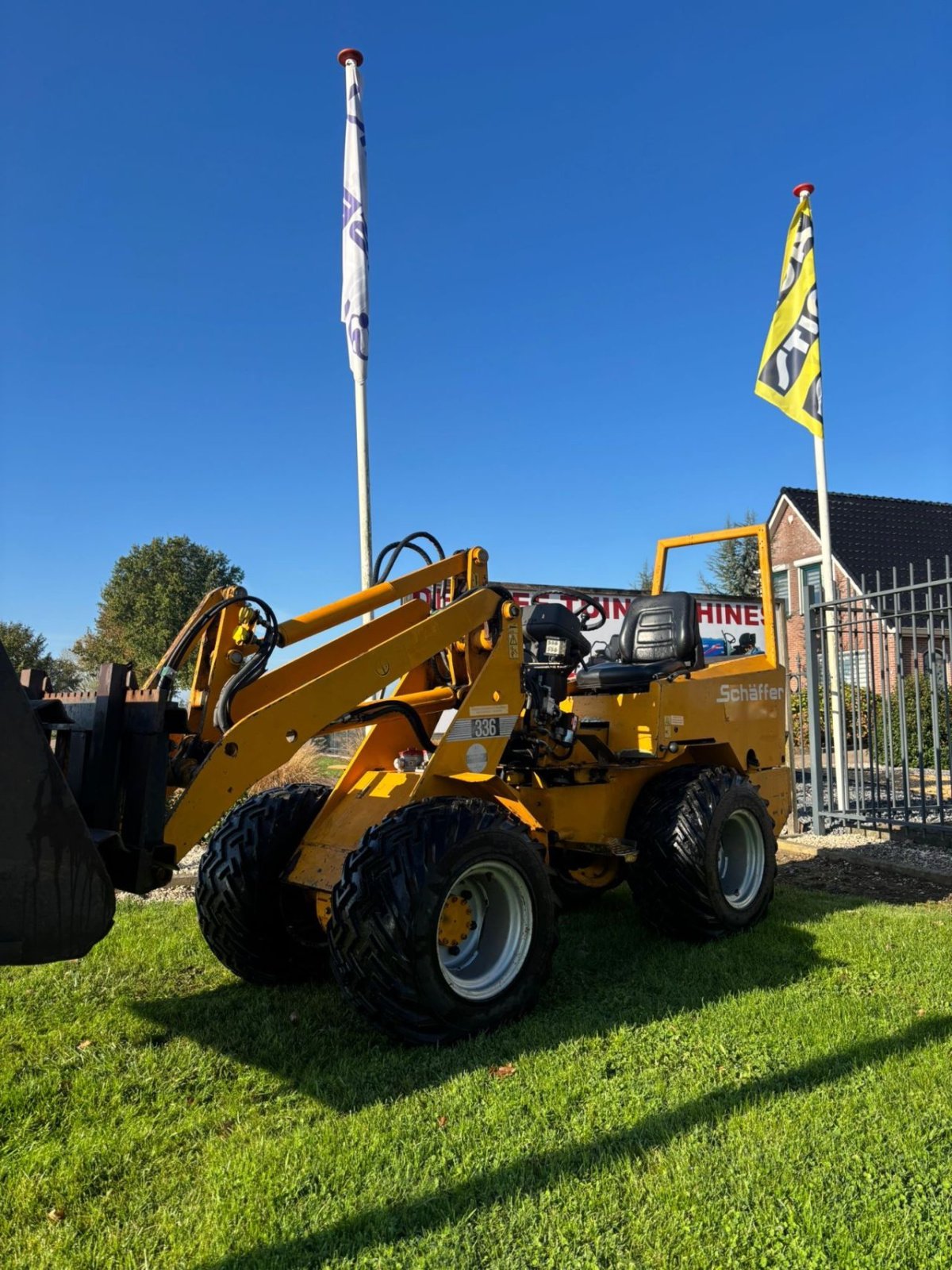 Kompaktlader van het type Sonstige Giant 336, Gebrauchtmaschine in Wadenoijen (Foto 2)