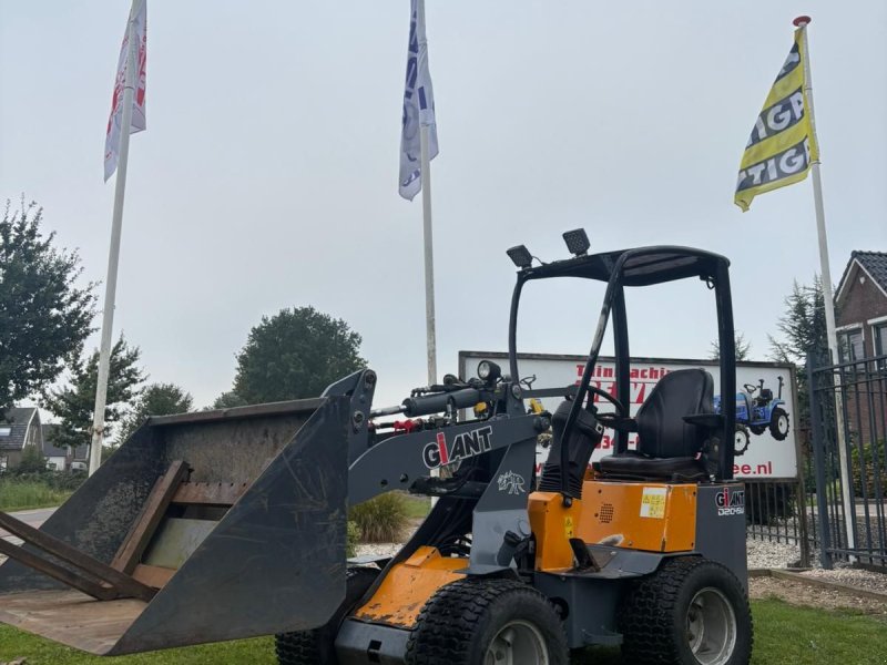 Kompaktlader van het type Sonstige Giant D204sw, Gebrauchtmaschine in Wadenoijen