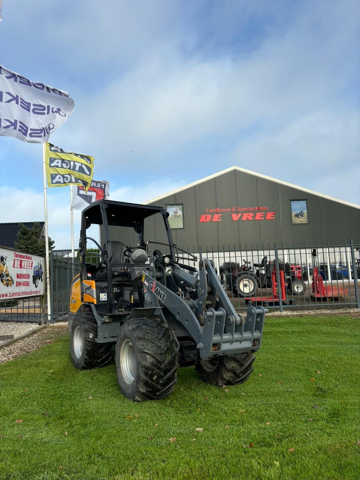 Kompaktlader des Typs Sonstige Giant G2700, Gebrauchtmaschine in Wadenoijen (Bild 3)