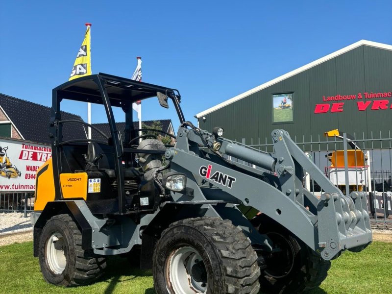 Kompaktlader del tipo Sonstige Giant V6004t, Gebrauchtmaschine en Wadenoijen