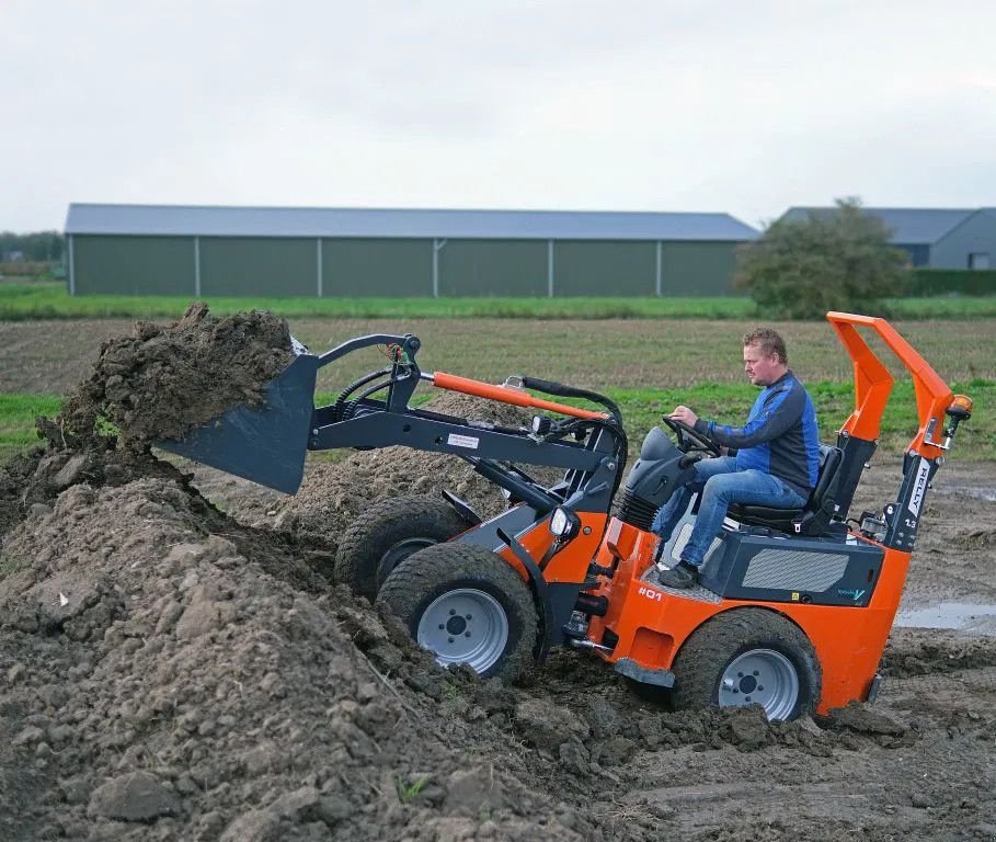 Kompaktlader typu Sonstige Relly R1.3D / C, Gebrauchtmaschine w Hedel (Zdjęcie 5)