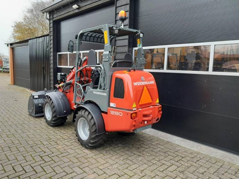 Kompaktlader of the type Sonstige Weidemann 1280 minishovel 33uur LEASE bak en vorken, Gebrauchtmaschine in Ederveen