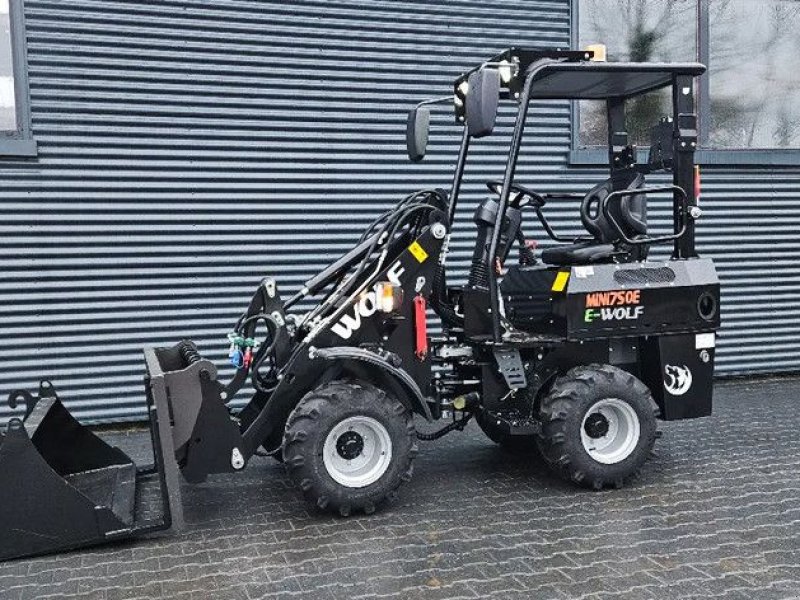 Kompaktlader van het type Sonstige WOLF 750 ELECTRIC nieuw, Gebrauchtmaschine in Scharsterbrug (Foto 1)