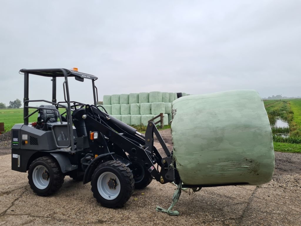 Kompaktlader van het type Sonstige WOLF E LOADER 606 electro, Gebrauchtmaschine in Scharsterbrug (Foto 3)