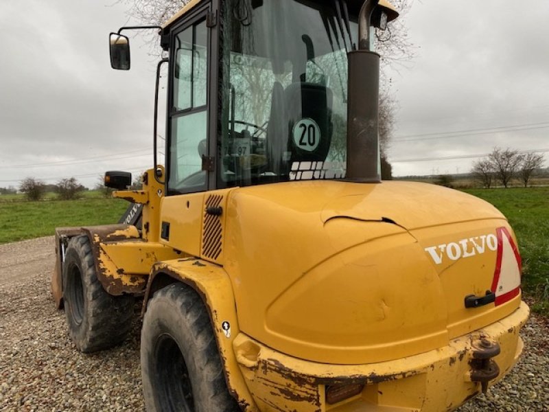 Kompaktlader Türe ait Volvo L 30, Gebrauchtmaschine içinde Vojens (resim 3)