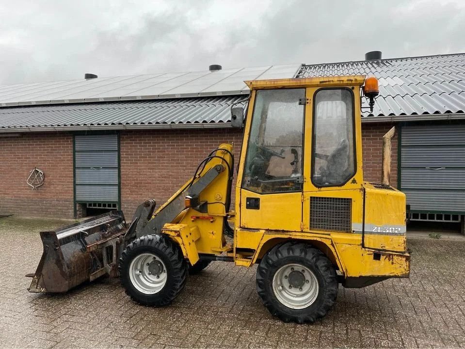 Kompaktlader des Typs Volvo ZL 302 Shovel Loader, Gebrauchtmaschine in Lunteren (Bild 1)