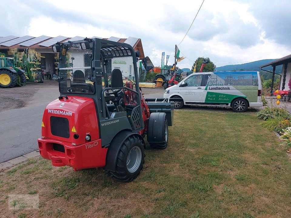 Kompaktlader of the type Weidemann  1160, Neumaschine in Bad Kötzting (Picture 3)