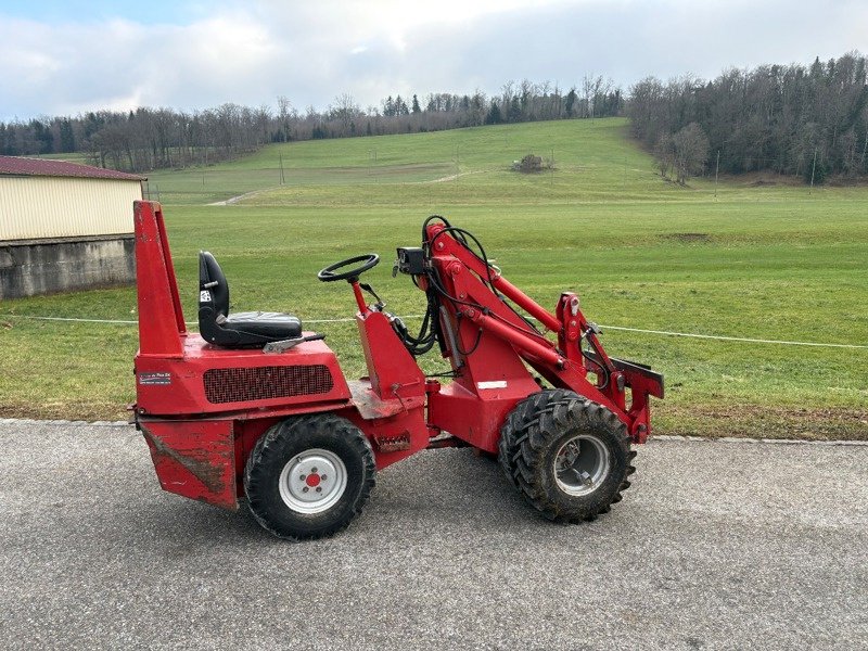 Kompaktlader van het type Weidemann  915, Gebrauchtmaschine in Courtedoux (Foto 1)