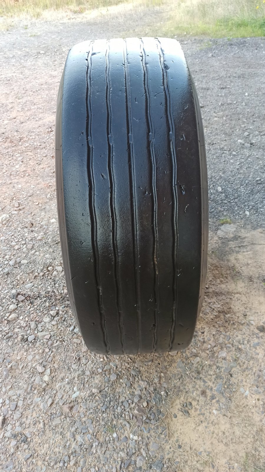 Komplettrad des Typs Dunlop 385/65R22,5, gebraucht in Saarlouis (Bild 3)