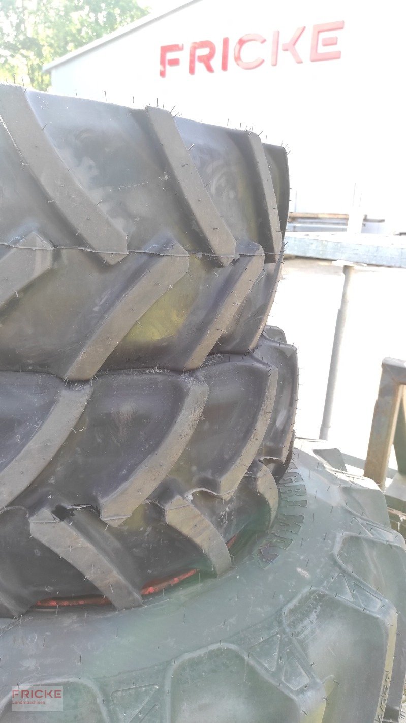 Komplettradsatz tip BKT 2x 320/65R16 + 2x 420/70R24, Neumaschine in Bockel - Gyhum (Poză 2)