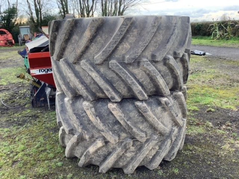 Komplettradsatz van het type BKT PNEUS, Gebrauchtmaschine in les hayons (Foto 1)