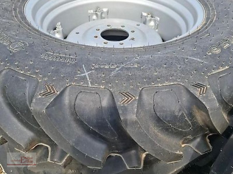 Komplettradsatz del tipo Case IH 420/85R30, Neumaschine en Erbach / Ulm