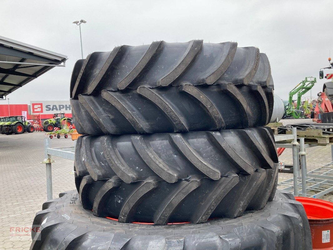 Komplettradsatz van het type Firestone 2x 440/65 R28, Neumaschine in Bockel - Gyhum (Foto 1)