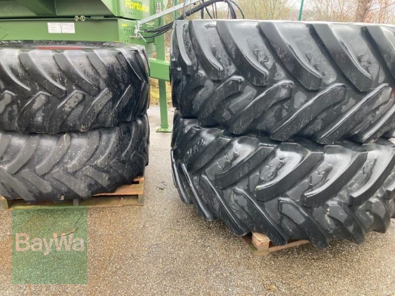 Komplettradsatz of the type GoodYear 540/65 R30 + BKT 650/65 R42, Gebrauchtmaschine in Pfarrkirchen (Picture 1)