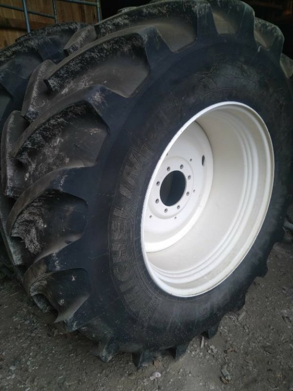 Komplettradsatz typu Michelin ROUE 650/75R38, Gebrauchtmaschine v COUCY LES EPPES (Obrázek 1)