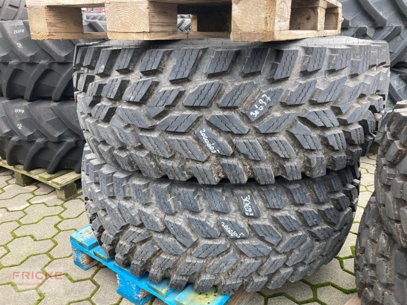 Komplettradsatz des Typs Nokian 2x 440/80 R24 Nokian Räder, Gebrauchtmaschine in Bockel - Gyhum (Bild 1)