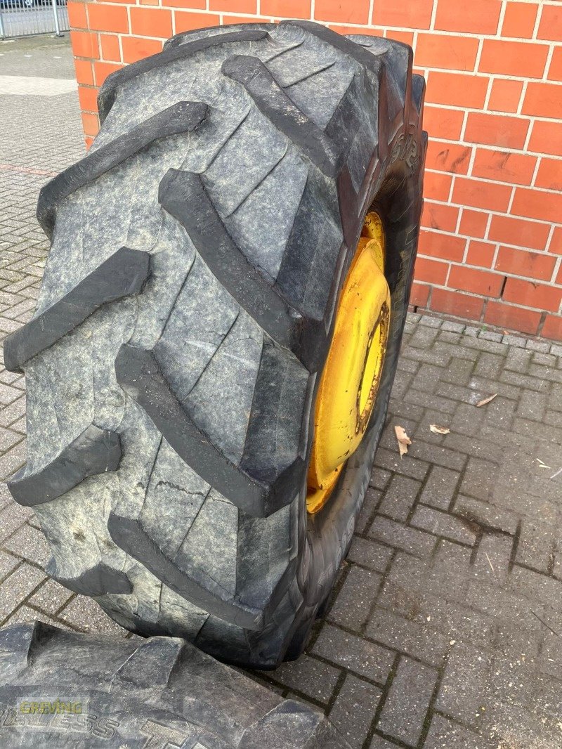 Komplettradsatz des Typs Pirelli 420/85R24, Gebrauchtmaschine in Nottuln (Bild 7)