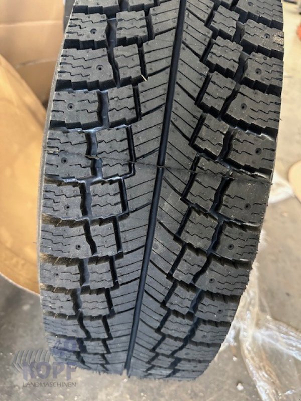 Komplettradsatz типа Sonstige Winter Komplettrad 255/65 R16C 112/110 R, Neumaschine в Schutterzell (Фотография 5)