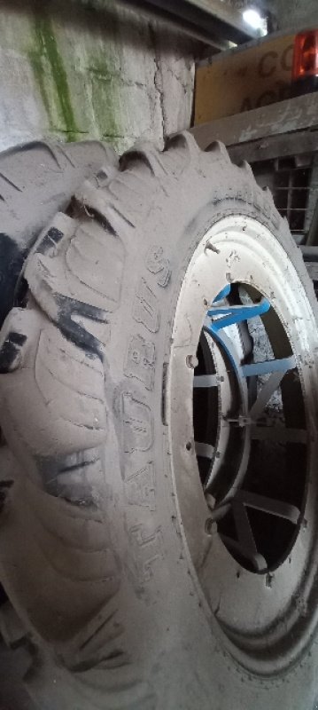 Komplettradsatz του τύπου Taurus 270/95r48, Gebrauchtmaschine σε VERT TOULON (Φωτογραφία 6)