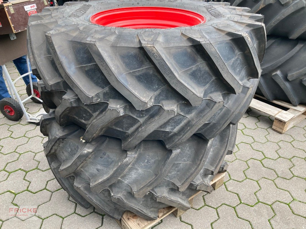 Komplettradsatz des Typs Trelleborg 2x 540/65R24 TM 800, Gebrauchtmaschine in Bockel - Gyhum (Bild 3)