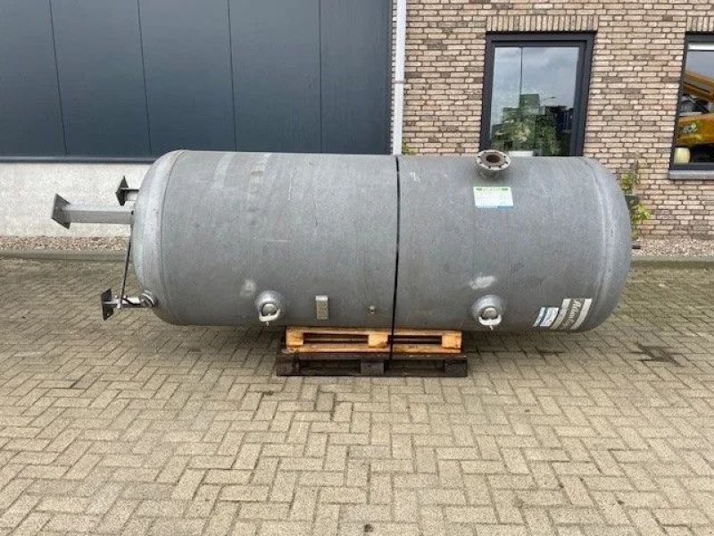 Kompressor van het type Atlas Copco 3.000 Liter Gegalvaniseerde Verticale luchtketel 11 Bar, Gebrauchtmaschine in VEEN (Foto 1)