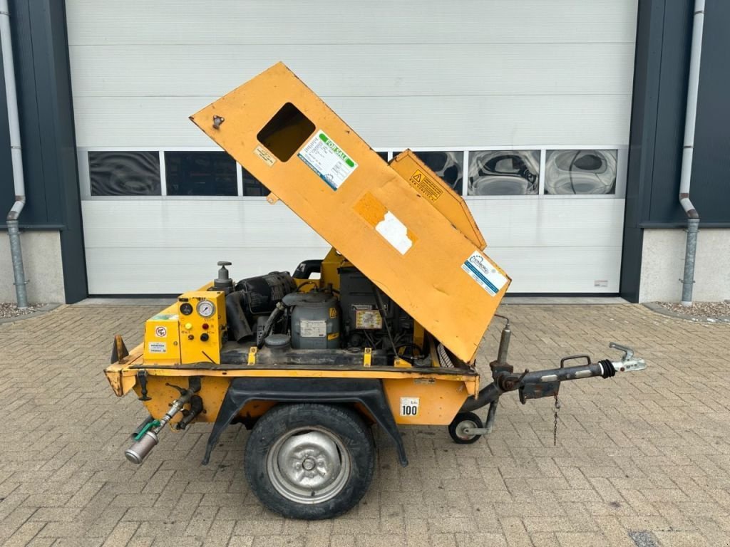 Kompressor van het type Atlas Copco ATCA 2000 Deutz F2L 1011 Mobiele Diesel Schroefcompressor 18.5 k, Gebrauchtmaschine in VEEN (Foto 5)