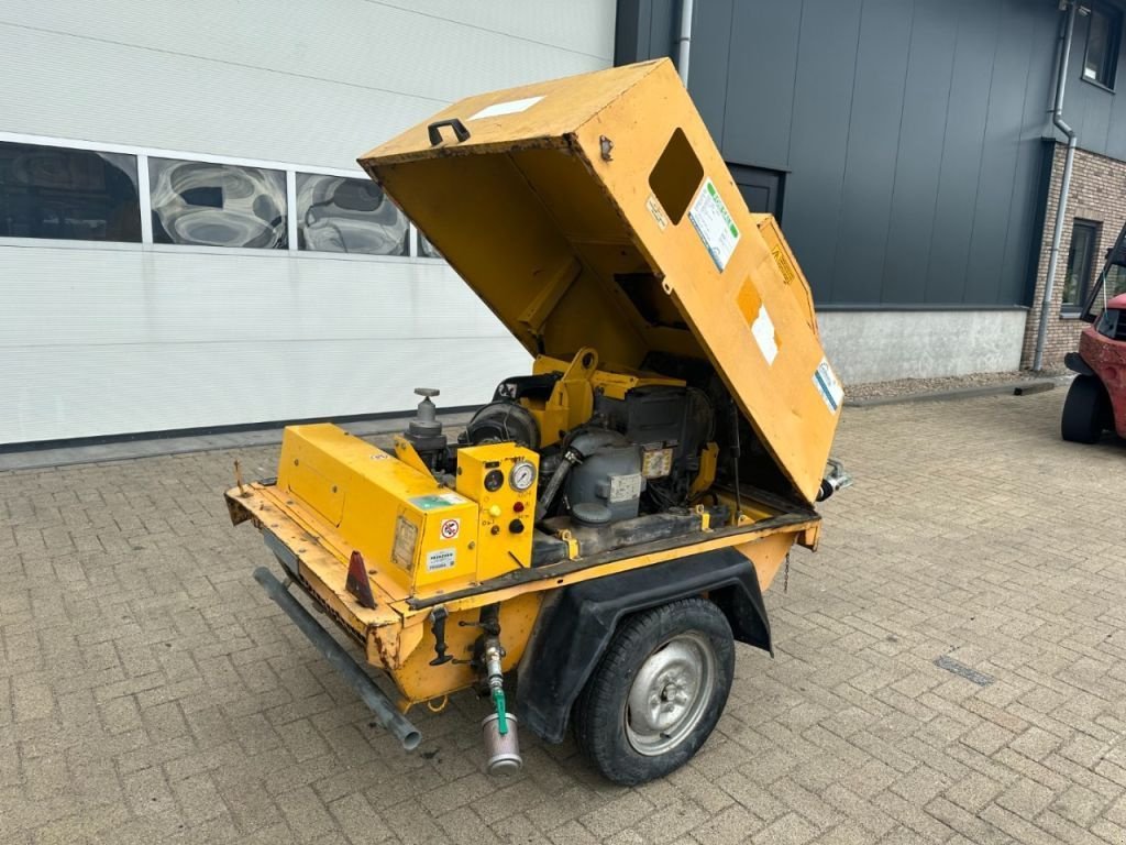 Kompressor del tipo Atlas Copco ATCA 2000 Deutz F2L 1011 Mobiele Diesel Schroefcompressor 18.5 k, Gebrauchtmaschine In VEEN (Immagine 2)