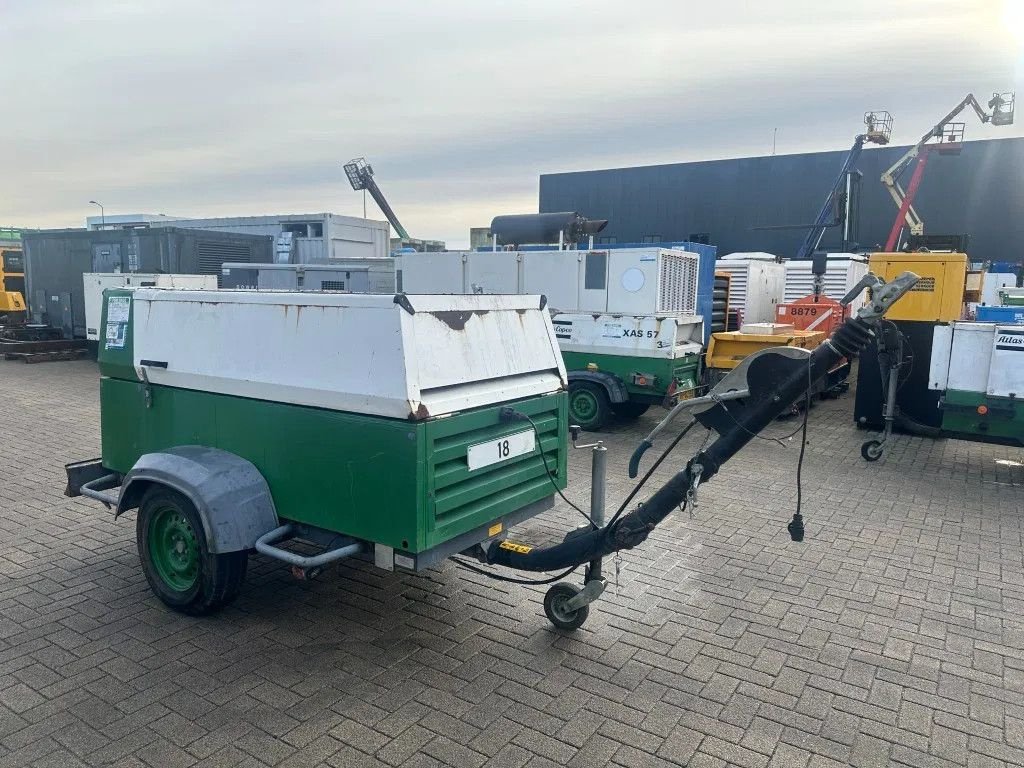 Kompressor typu Atlas Copco XAHS 107 C3 EC80X Deutz 6.3 m3 / min 58 kW 12 BWar Mobiele Diese, Gebrauchtmaschine v VEEN (Obrázek 5)