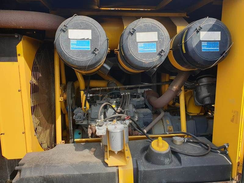 Kompressor του τύπου Atlas Copco XAHS 425, Gebrauchtmaschine σε Waregem (Φωτογραφία 5)