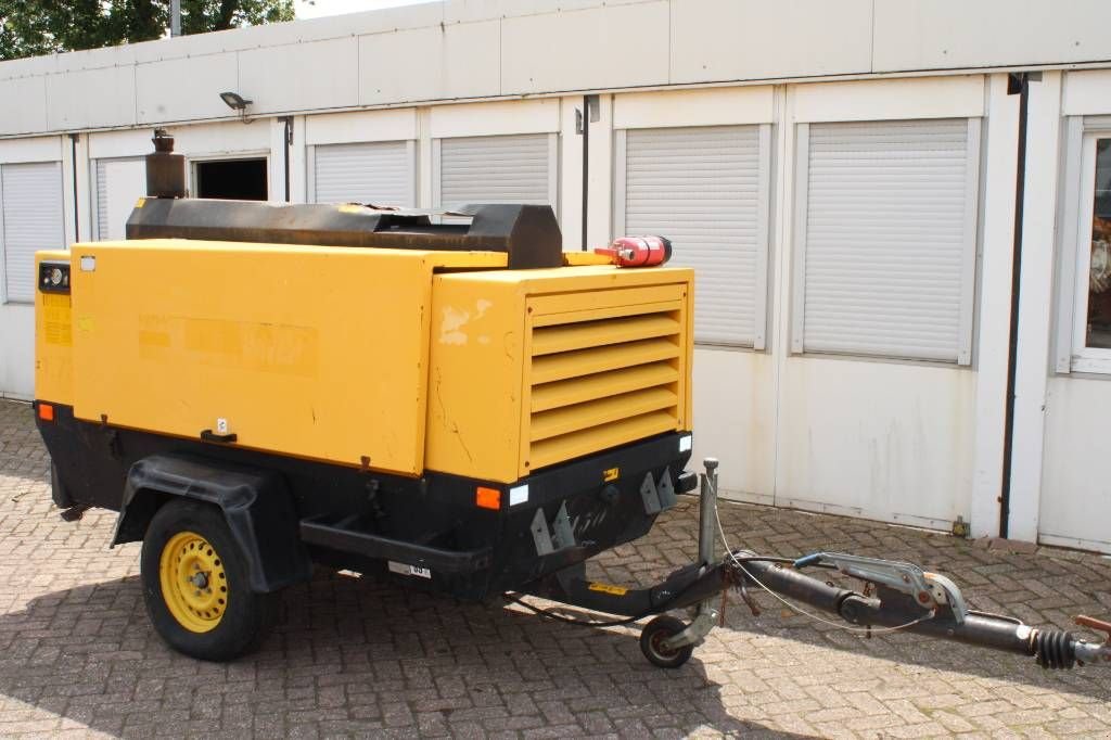 Kompressor typu Atlas Copco XAS 136 DD, Gebrauchtmaschine w Rucphen (Zdjęcie 4)