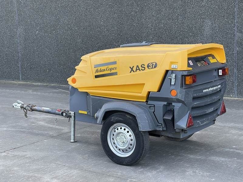 Kompressor van het type Atlas Copco XAS 37 KD, Gebrauchtmaschine in Waregem (Foto 10)